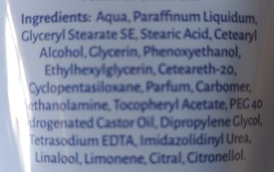 Photo de la liste d’ingrédients imprimée : Nuage Skin Tattoo Moisturiser